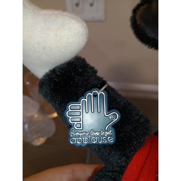 Everyone Loves to Get  Applause Plush Mickey Mouse - Picture 5 of 6